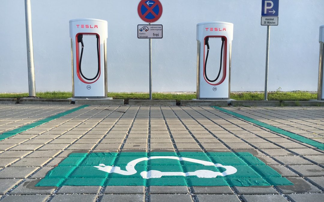 Tesla u kvartalnom gubitku od čak 702 milijuna dolara